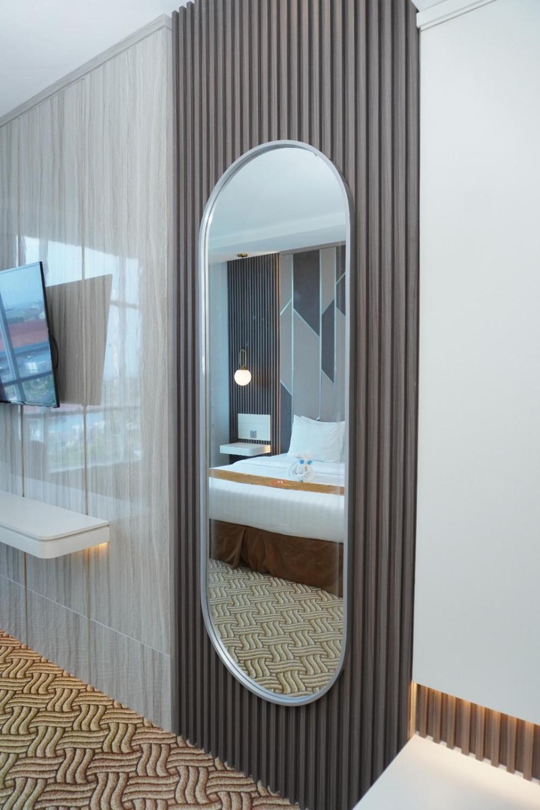 Cavinton Hotel Malioboro Yogyakarta By Tritama Hospitality Kültér fotó