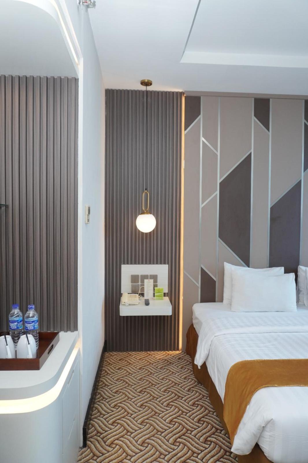 Cavinton Hotel Malioboro Yogyakarta By Tritama Hospitality Kültér fotó