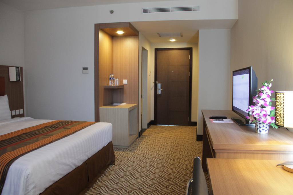 Cavinton Hotel Malioboro Yogyakarta By Tritama Hospitality Kültér fotó
