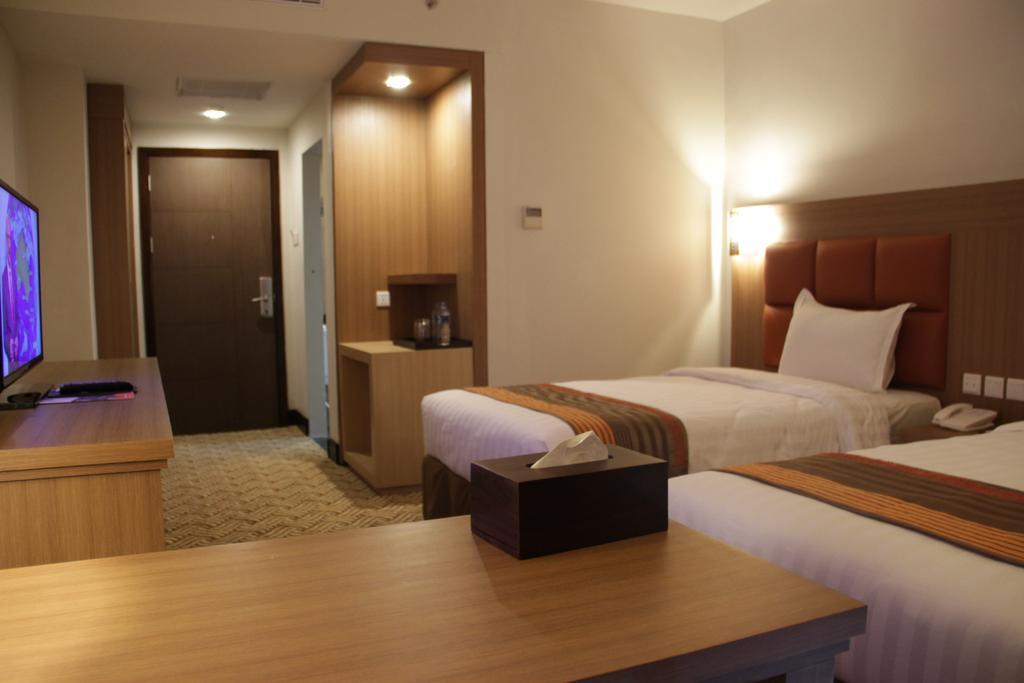 Cavinton Hotel Malioboro Yogyakarta By Tritama Hospitality Kültér fotó