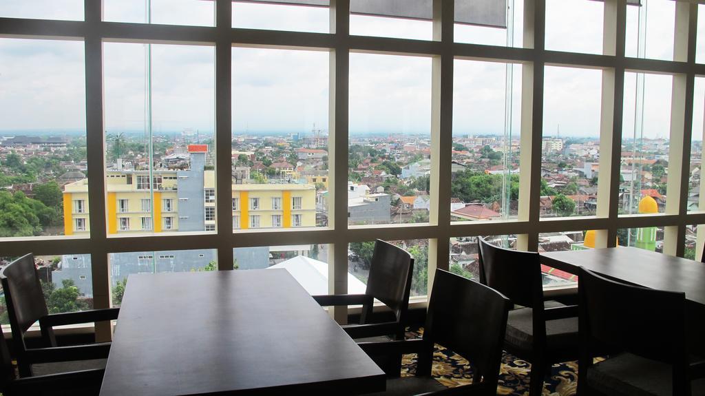 Cavinton Hotel Malioboro Yogyakarta By Tritama Hospitality Kültér fotó