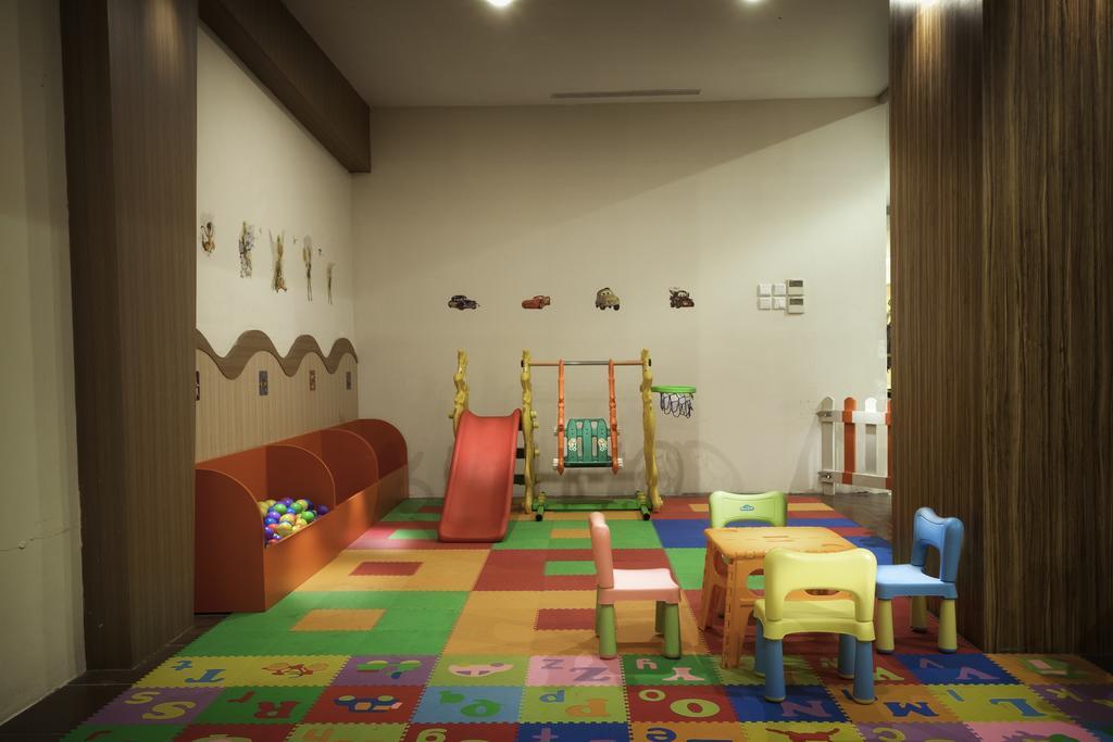 Cavinton Hotel Malioboro Yogyakarta By Tritama Hospitality Kültér fotó
