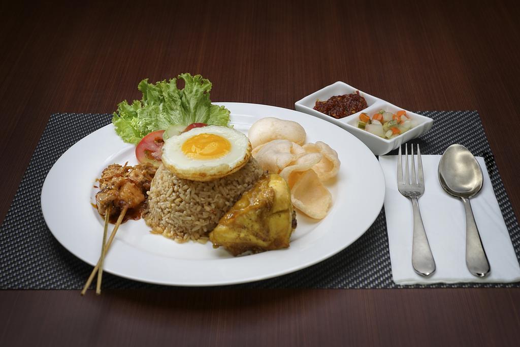 Cavinton Hotel Malioboro Yogyakarta By Tritama Hospitality Kültér fotó