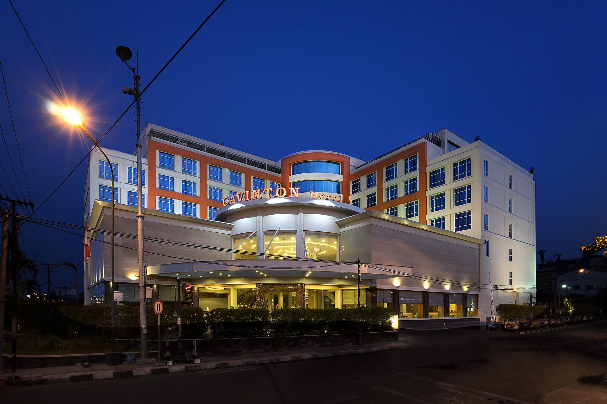 Cavinton Hotel Malioboro Yogyakarta By Tritama Hospitality Kültér fotó